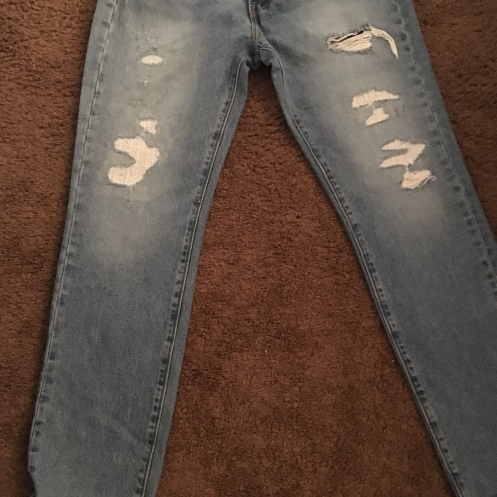 Levi’s - Picture 3 of 4